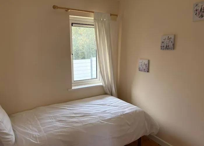 3 Bedroom Home, Walk To Town * An Cóbh